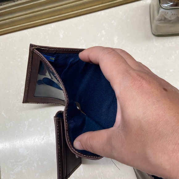 Tommy Hilfiger Leather Wallet.UNISEX - Picture 10 of 12